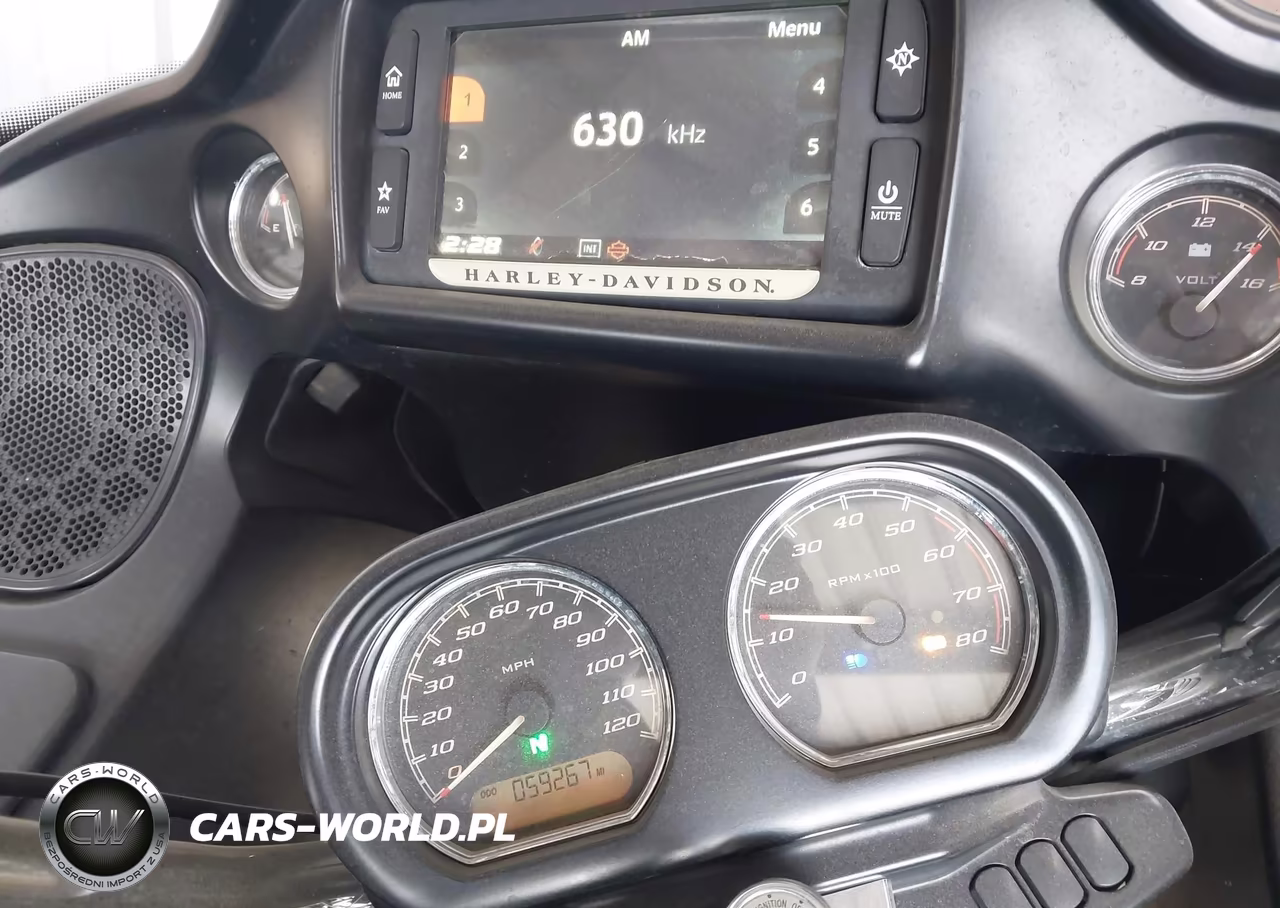 2018 Harley-Davidson Fltru VIN:1HD1KGD12JB646526 - 7