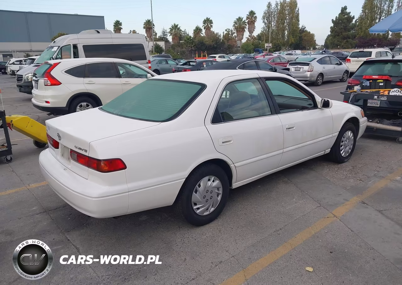 1999 Toyota Camry Ce VIN:4T1BG22K4XU889236 - 4