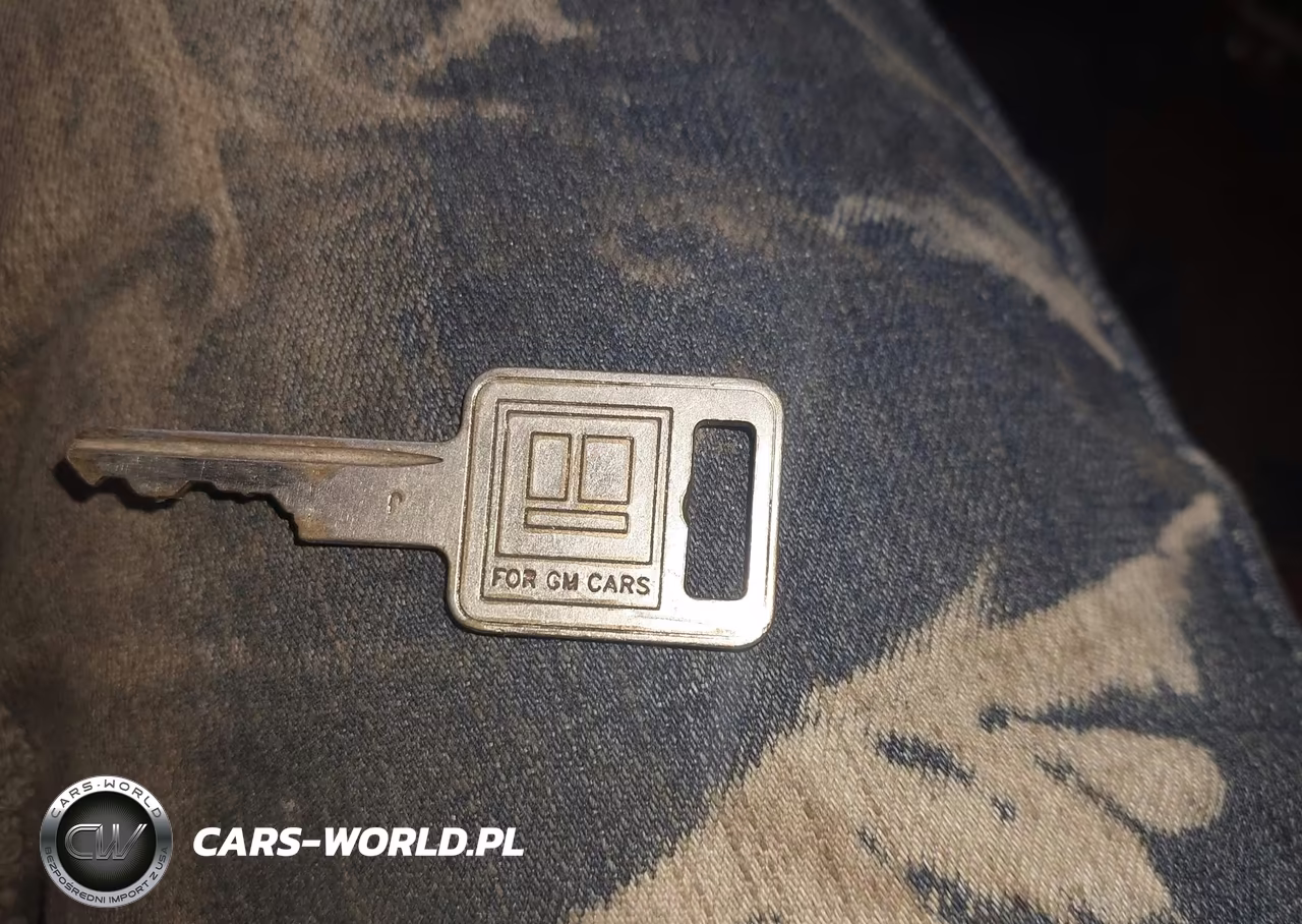 1993 Chevrolet Gmt-400 K1500 VIN:1GCEK14KXPZ181681 - 11