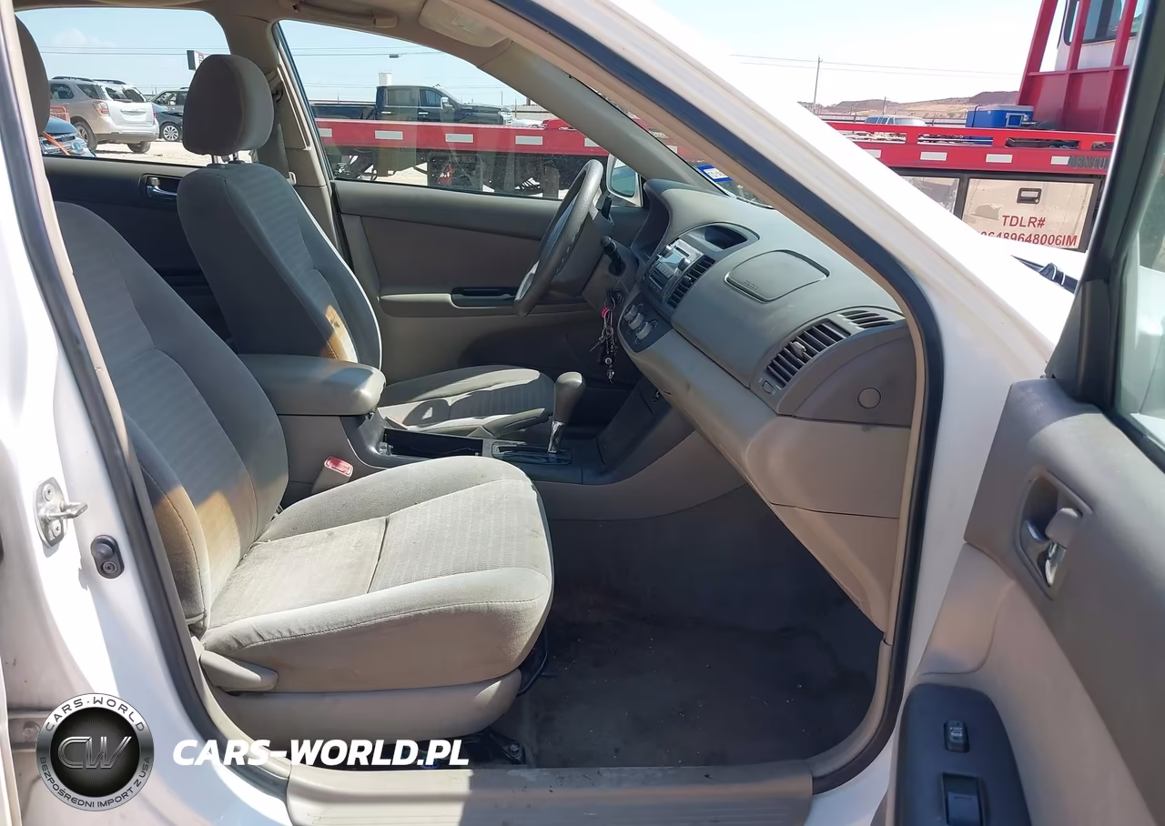 2005 Toyota Camry Le VIN:4T1BE32K05U604363 - 5
