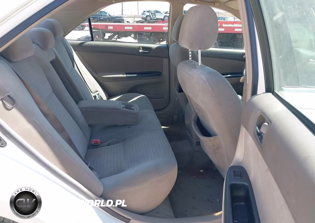2005 Toyota Camry Le VIN:4T1BE32K05U604363 - 8
