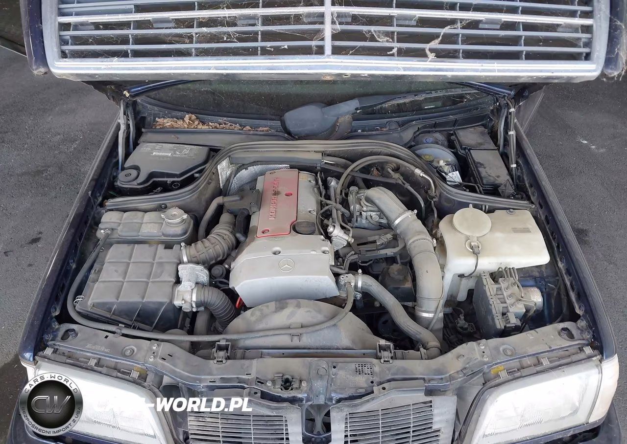 2000 Mercedes-Benz C 230 Kompressor VIN:WDBHA24GXYA852217 - 10