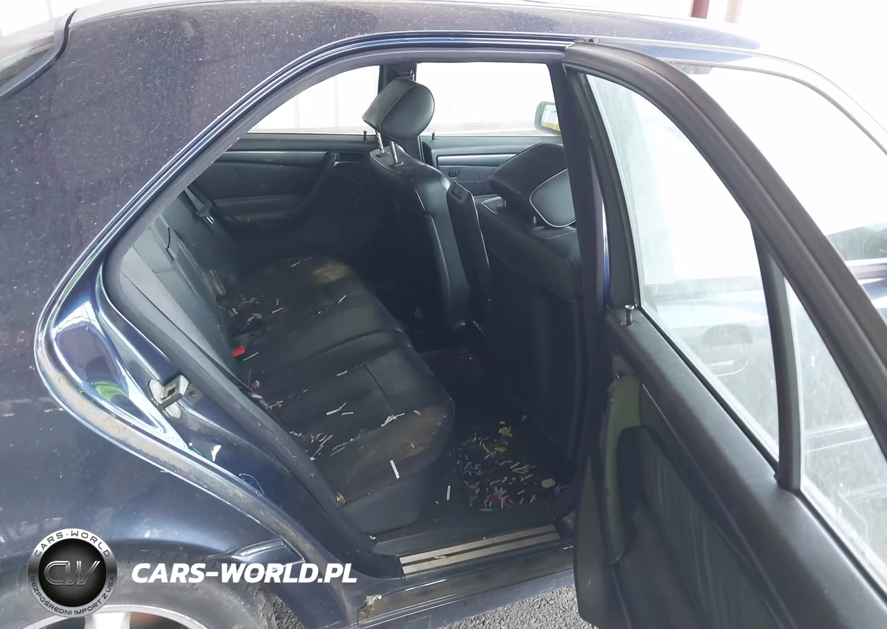 2000 Mercedes-Benz C 230 Kompressor VIN:WDBHA24GXYA852217 - 8
