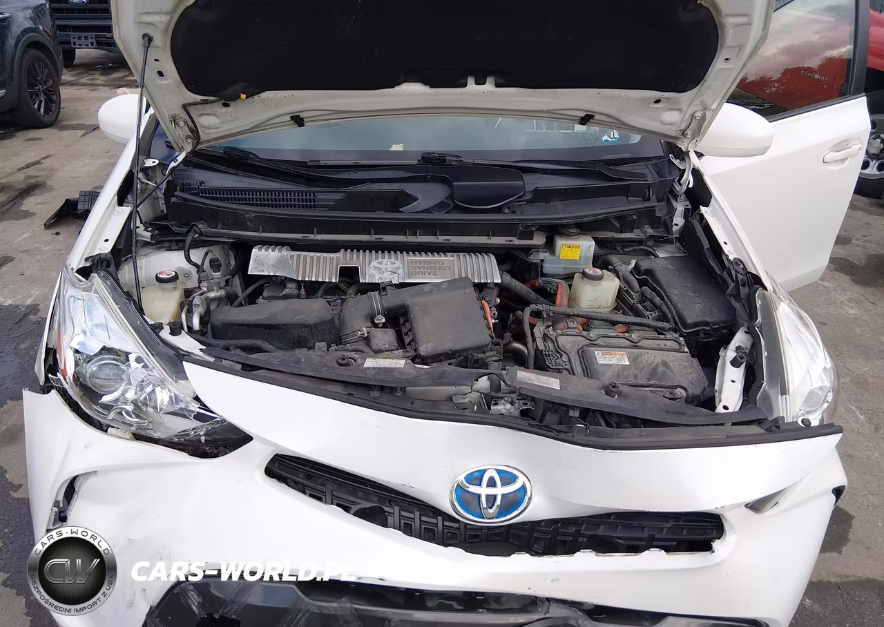 2017 Toyota Prius V Four VIN:JTDZN3EU3HJ063685 - 10