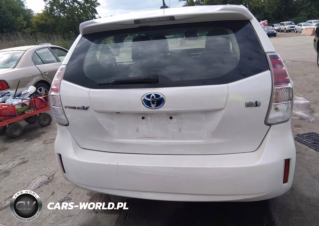 2017 Toyota Prius V Four VIN:JTDZN3EU3HJ063685 - 16