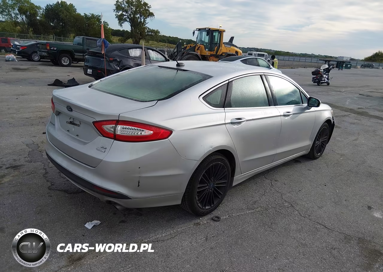 2014 Ford Fusion Se VIN:3FA6P0HD7ER135907 - 4