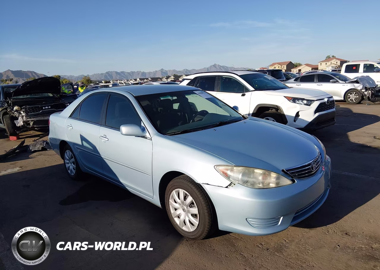 2005 Toyota Camry Le