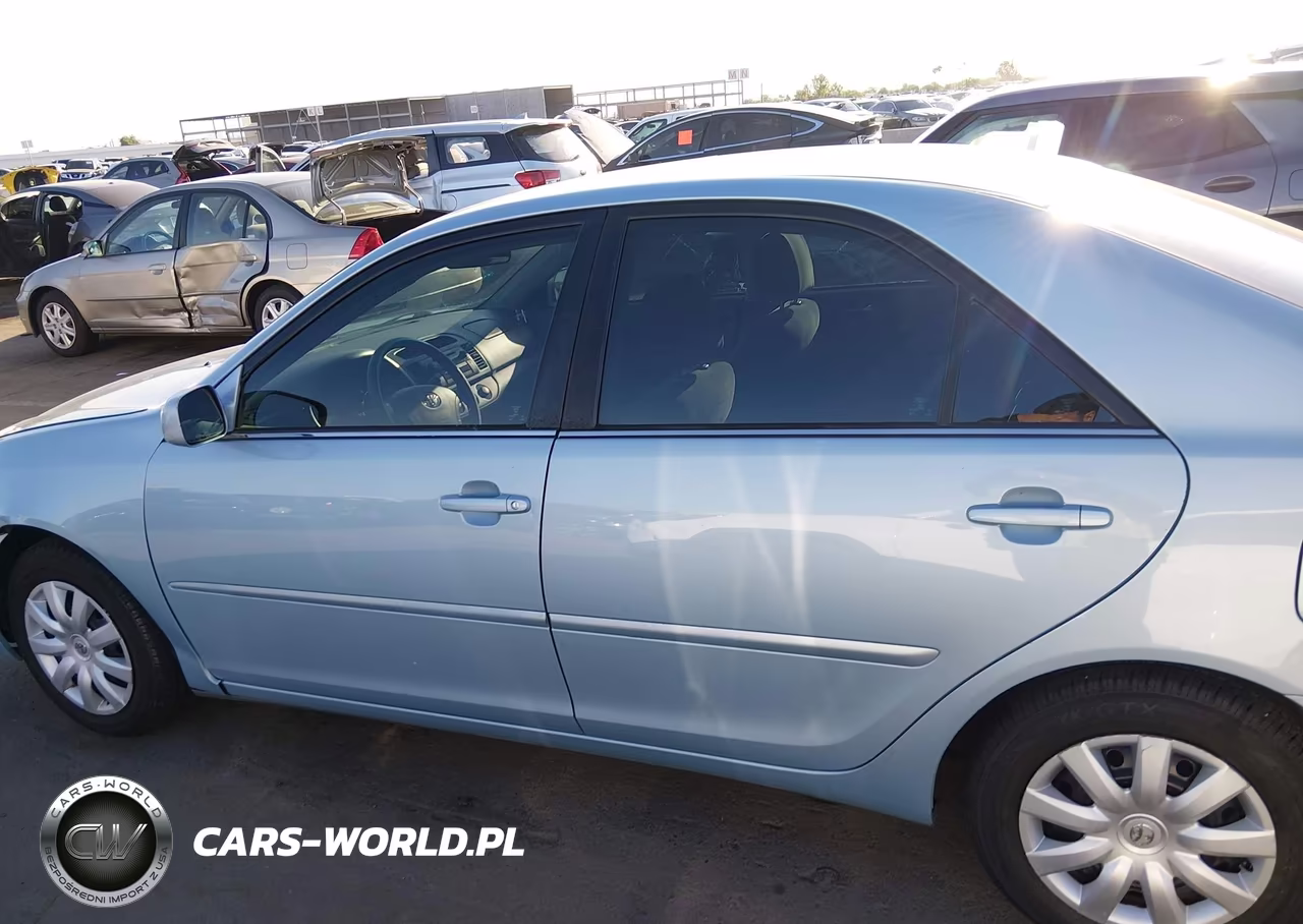 2005 Toyota Camry Le VIN:4T1BE32K15U576508 - 14