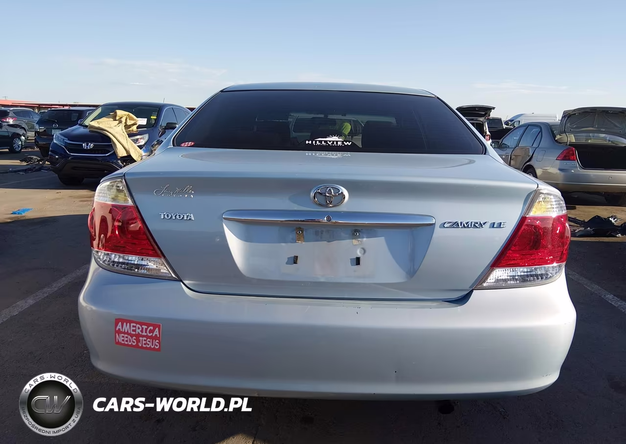 2005 Toyota Camry Le VIN:4T1BE32K15U576508 - 16