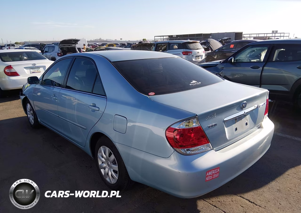 2005 Toyota Camry Le VIN:4T1BE32K15U576508 - 3