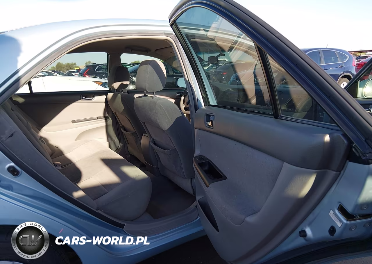 2005 Toyota Camry Le VIN:4T1BE32K15U576508 - 8
