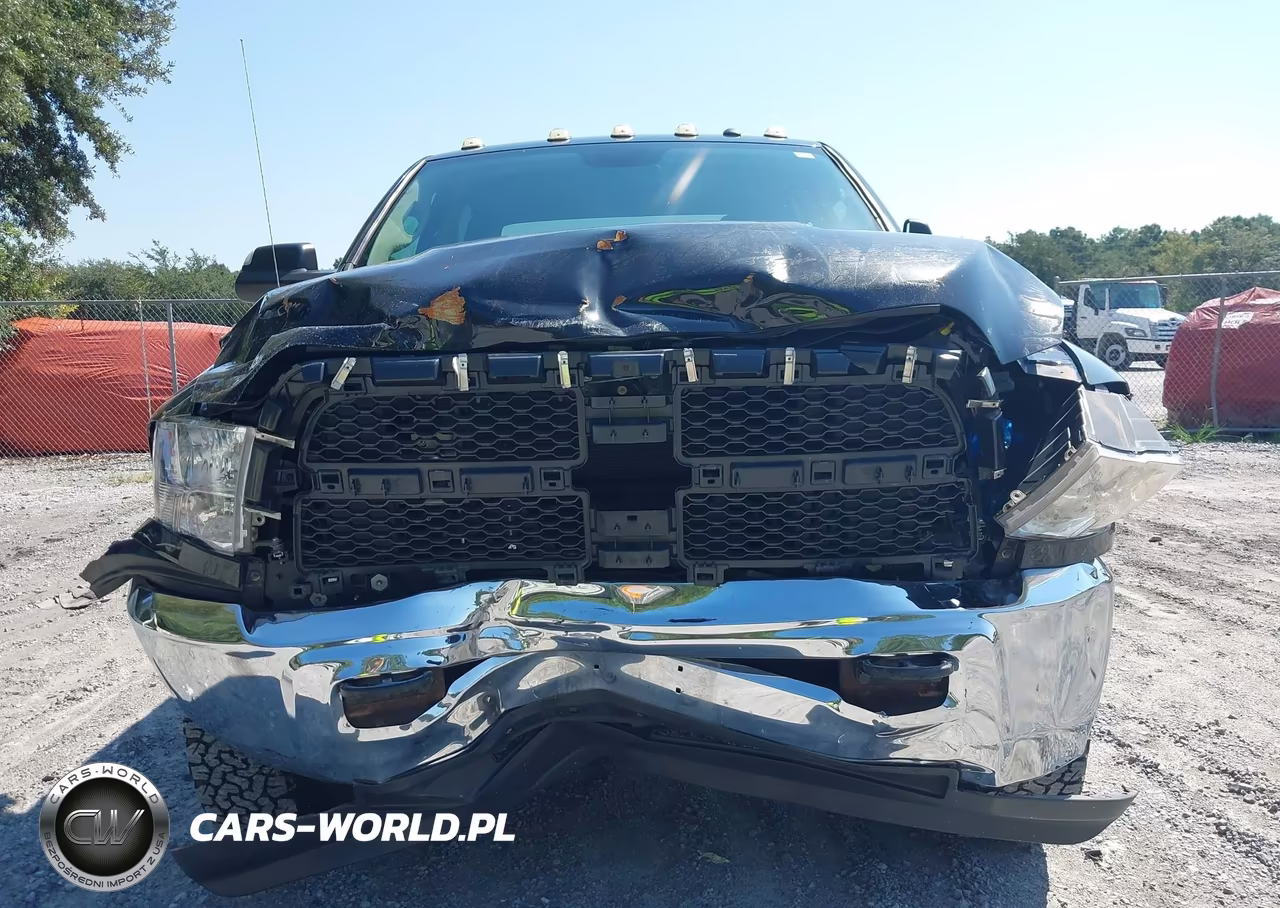 2018 Ram 3500 Tradesman 4X4 6'4 Box VIN:3C63R3CJ3JG374048 - 11