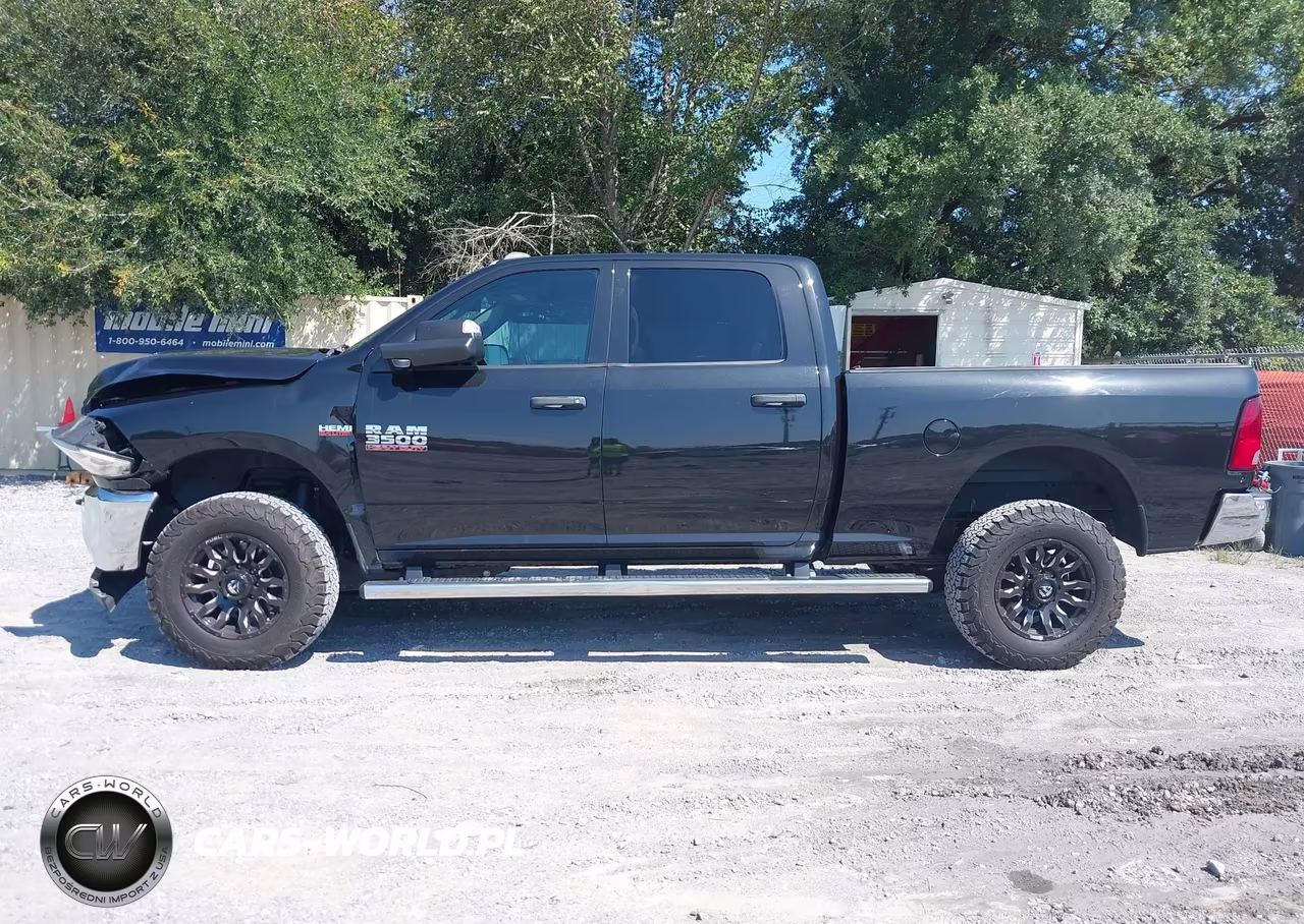 2018 Ram 3500 Tradesman 4X4 6'4 Box VIN:3C63R3CJ3JG374048 - 17