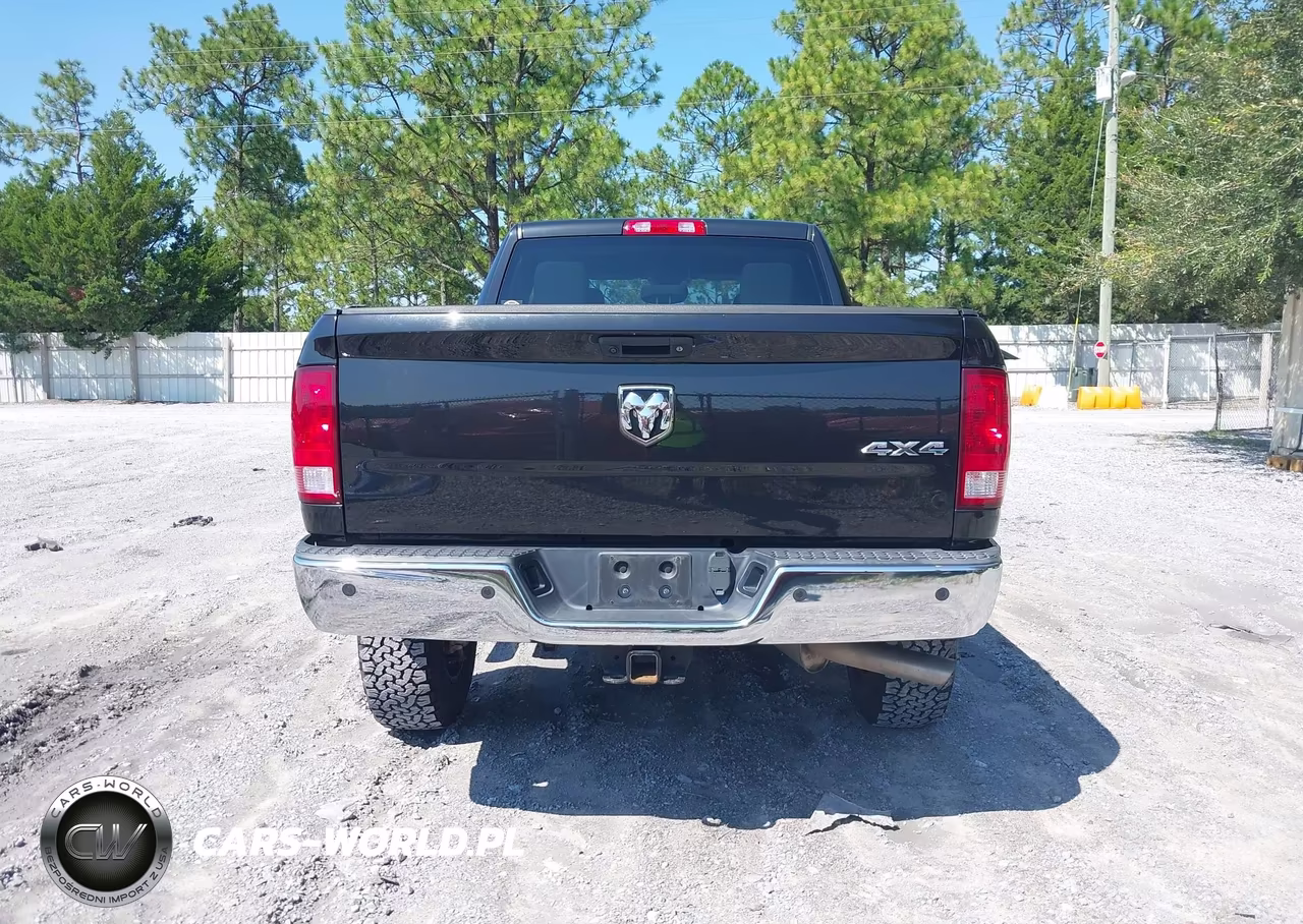 2018 Ram 3500 Tradesman 4X4 6'4 Box VIN:3C63R3CJ3JG374048 - 18