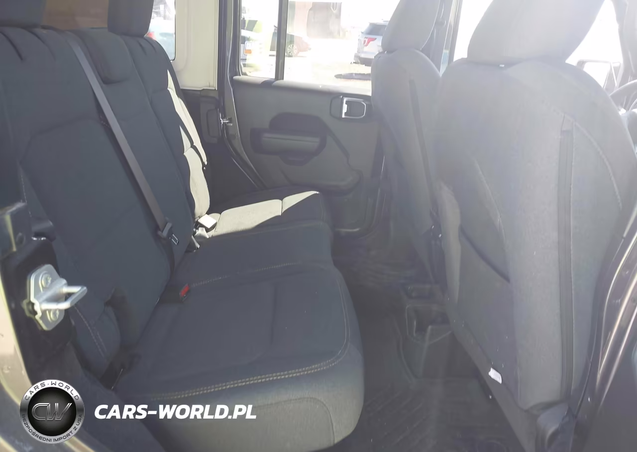 2025 Jeep Wrangler 4-Door Summit 4X4 VIN:1C4PJXDN7SW638403 - 8