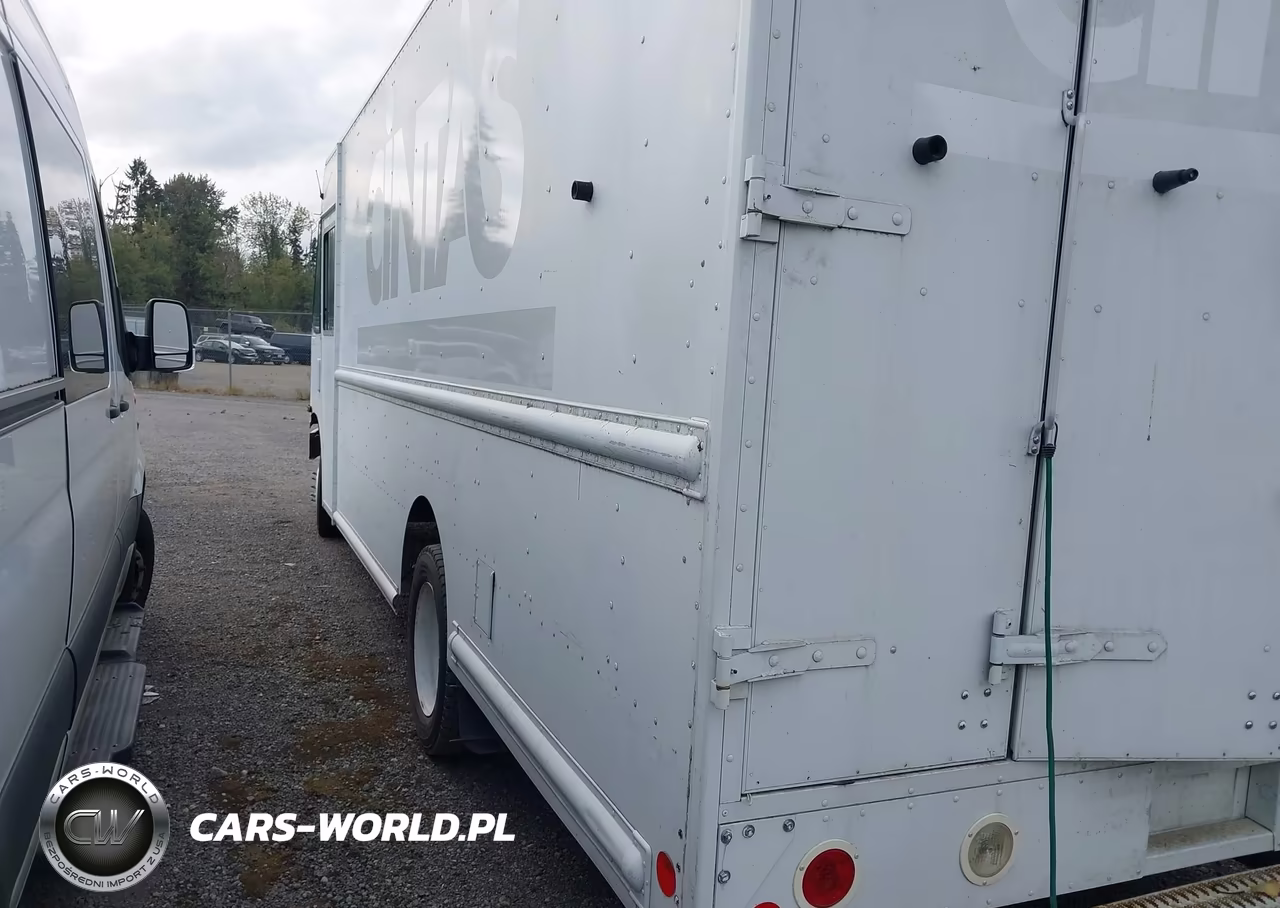 2018 Ford F-59 Commercial Stripped VIN:1F65F5KY1J0A05135 - 3