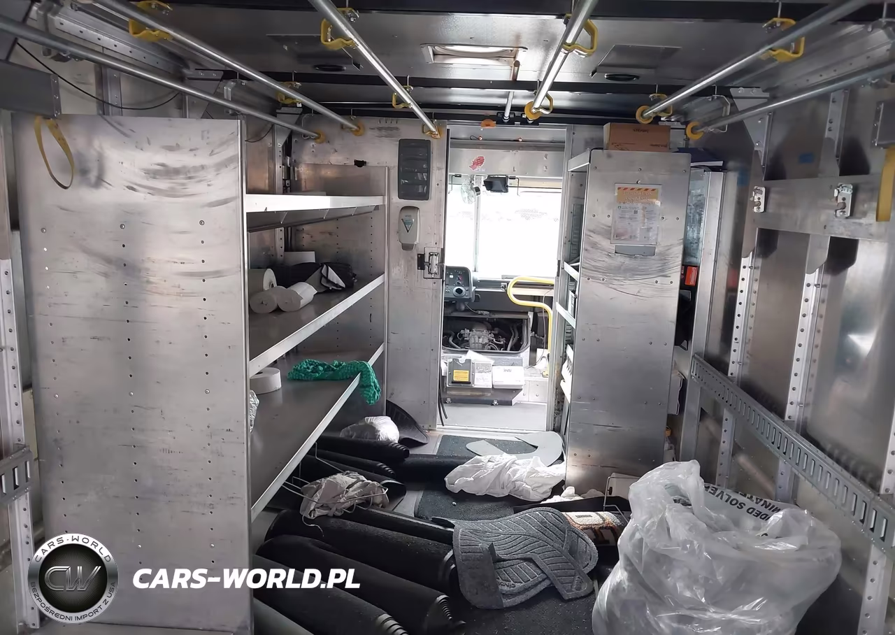 2018 Ford F-59 Commercial Stripped VIN:1F65F5KY1J0A05135 - 6