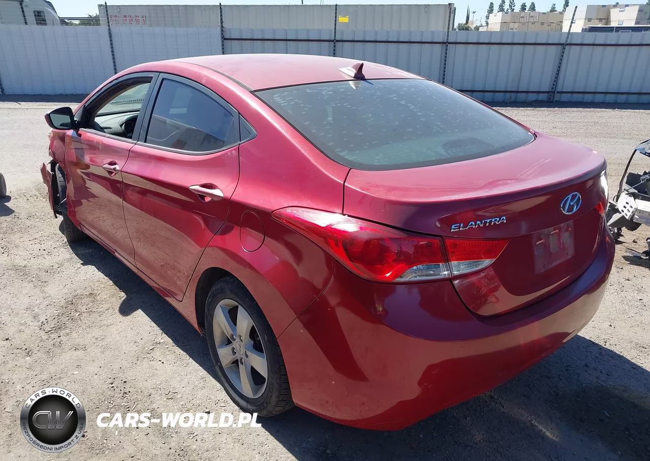 2013 Hyundai Elantra Gls VIN:KMHDH4AE2DU935168 - 3