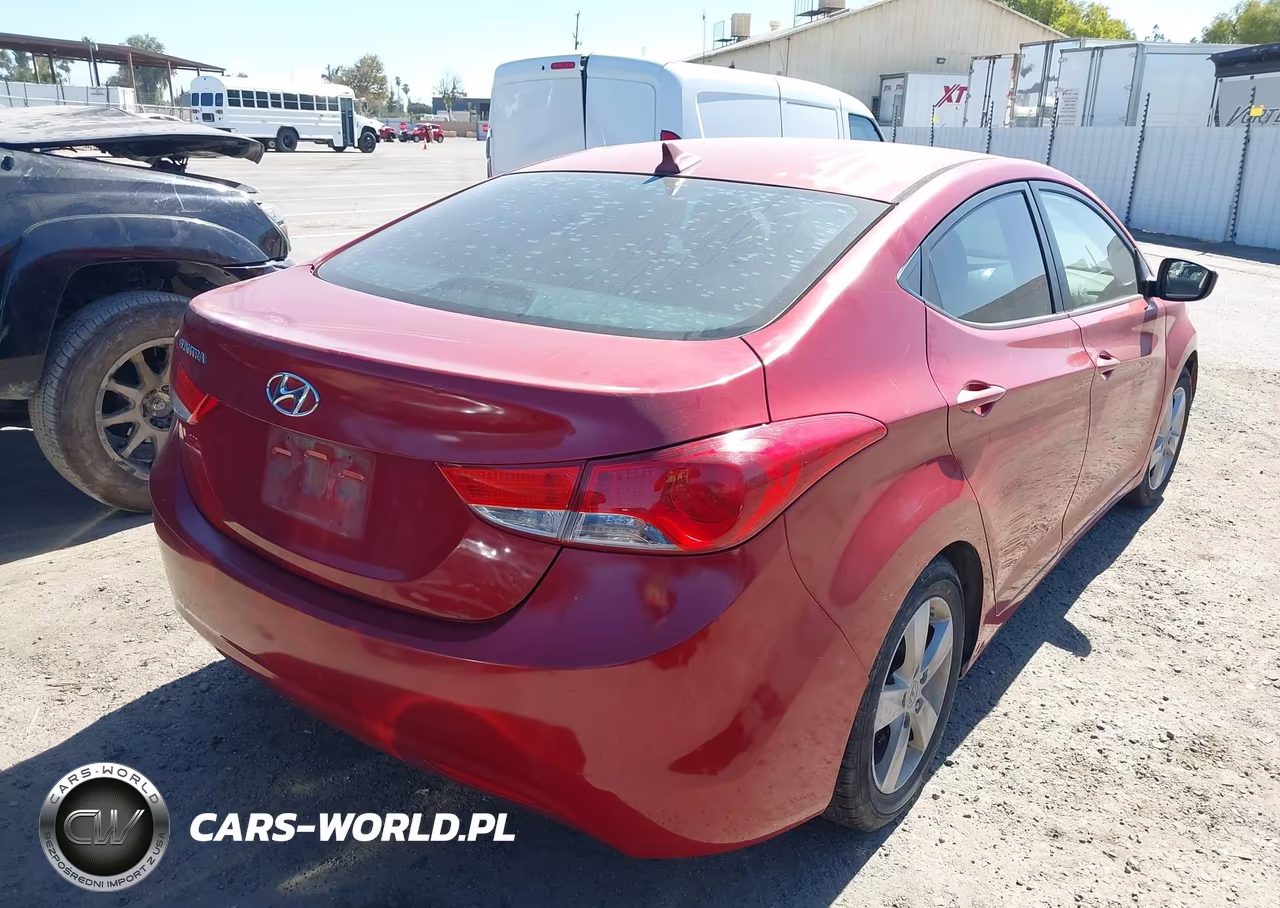 2013 Hyundai Elantra Gls VIN:KMHDH4AE2DU935168 - 4