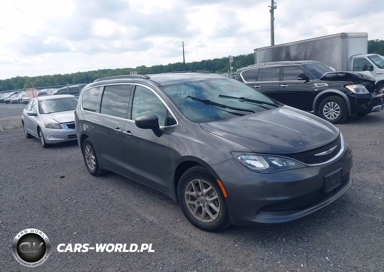 2021 Chrysler Voyager Lxi