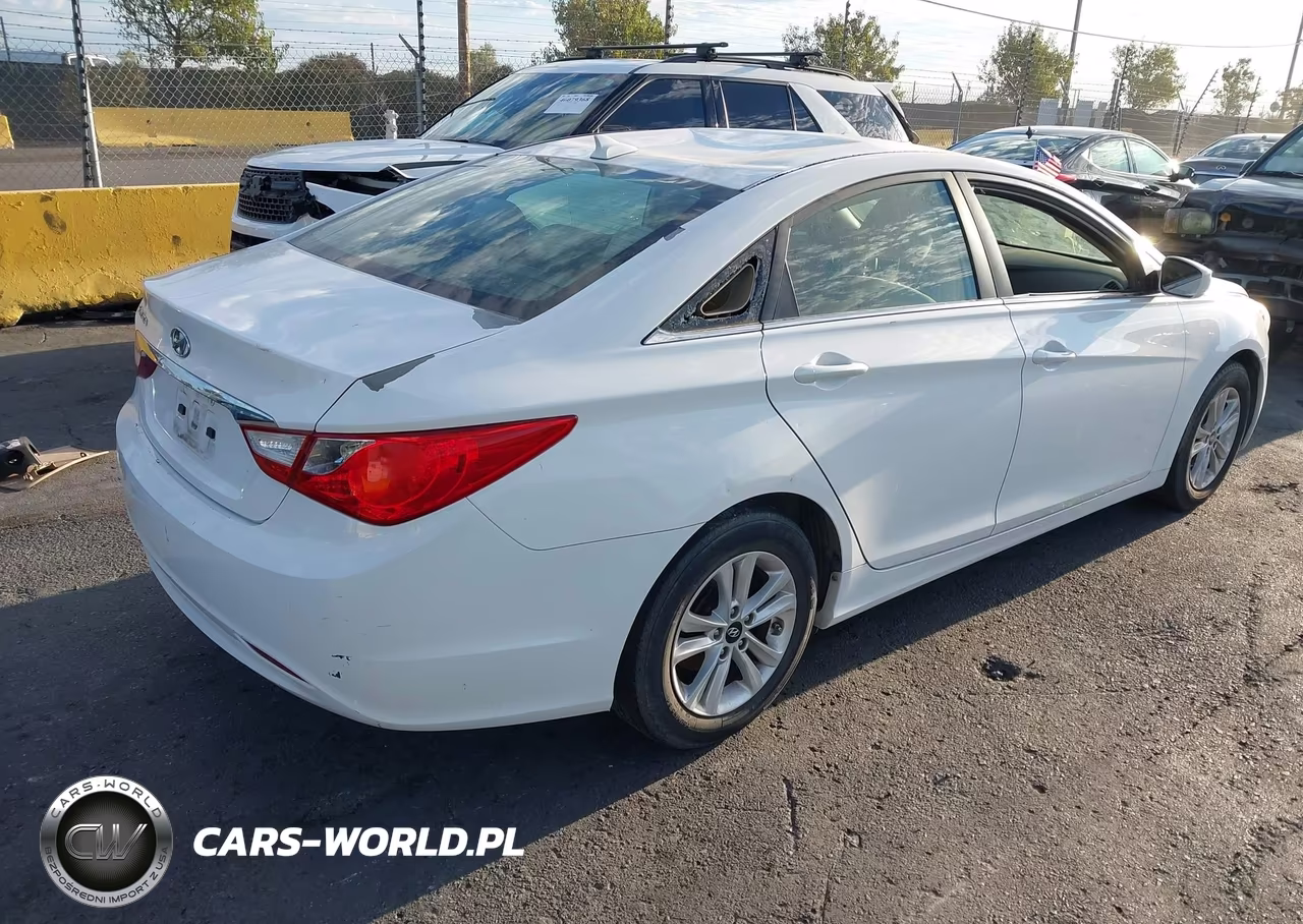 2013 Hyundai Sonata Gls VIN:5NPEB4AC6DH804490 - 4