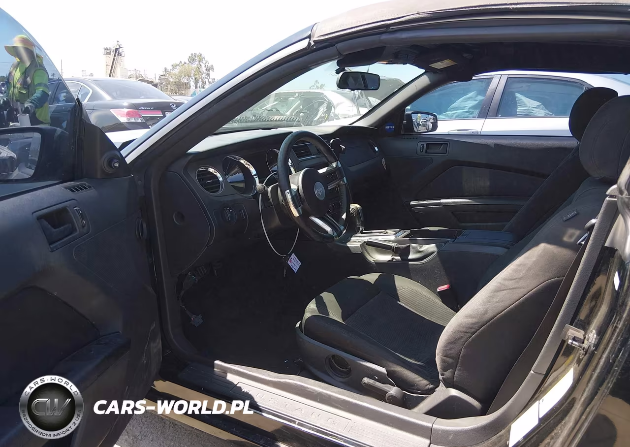 2014 Ford Mustang V6 VIN:1ZVBP8EM1E5262387 - 5