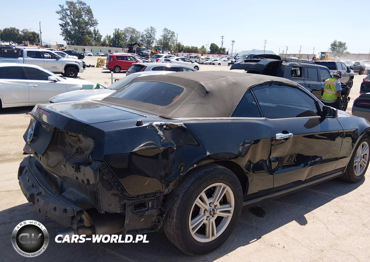 2014 Ford Mustang V6 VIN:1ZVBP8EM1E5262387 - 6