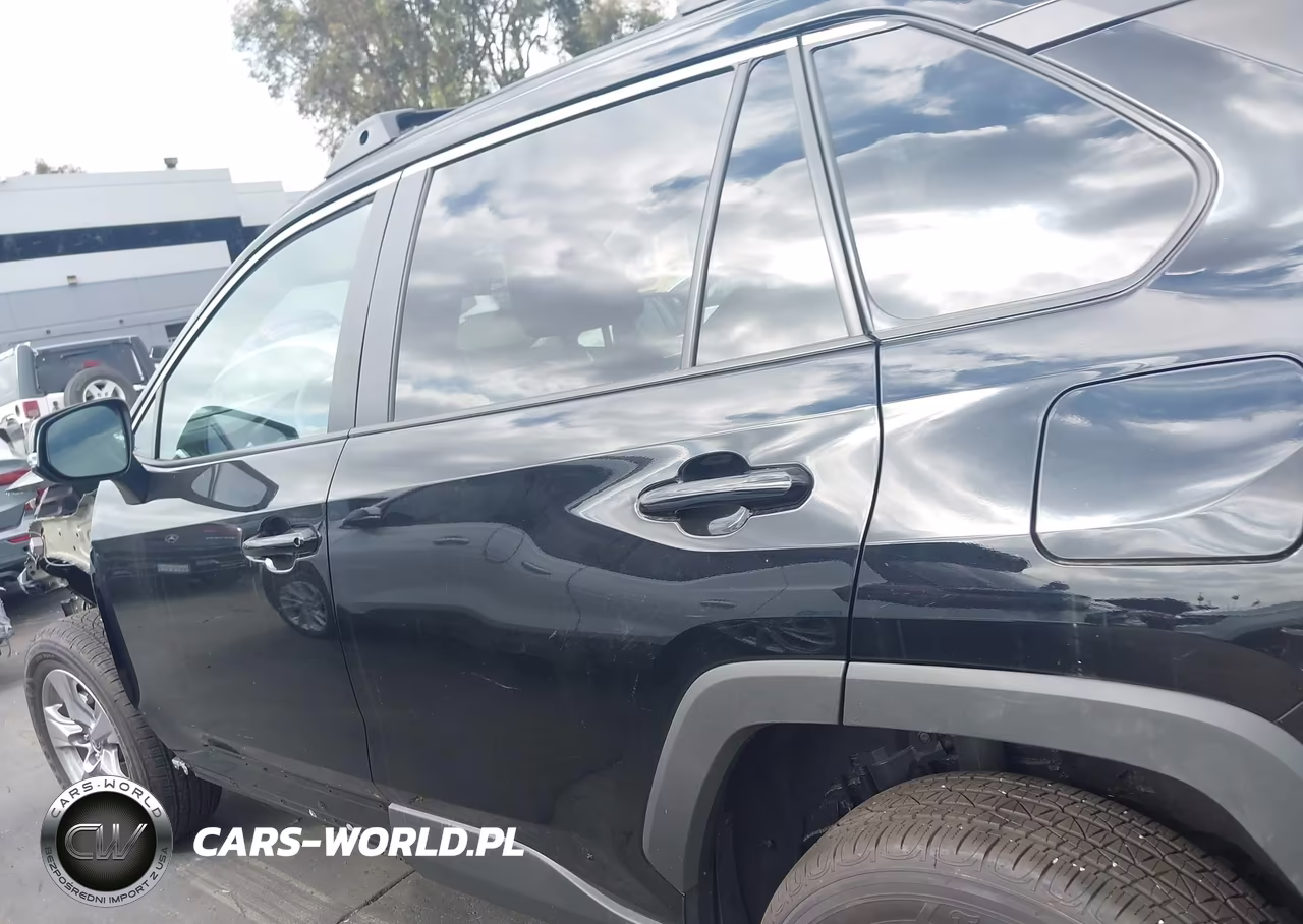 2025 Toyota Rav4 Xle VIN:2T3W1RFV5SW404246 - 14