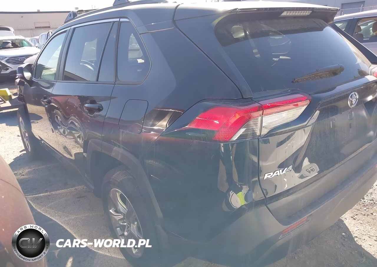 2025 Toyota Rav4 Xle VIN:2T3W1RFV5SW404246 - 3