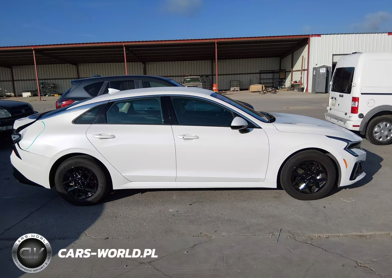 2026 Kia K5 Lxs Fwd VIN:KNAG24J78T5489697 - 13