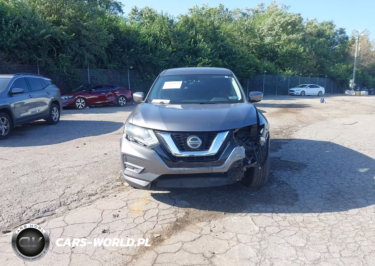 2019 Nissan Rogue S VIN:5N1AT2MV8KC808557 - 13