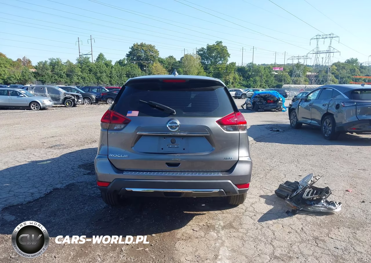 2019 Nissan Rogue S VIN:5N1AT2MV8KC808557 - 17