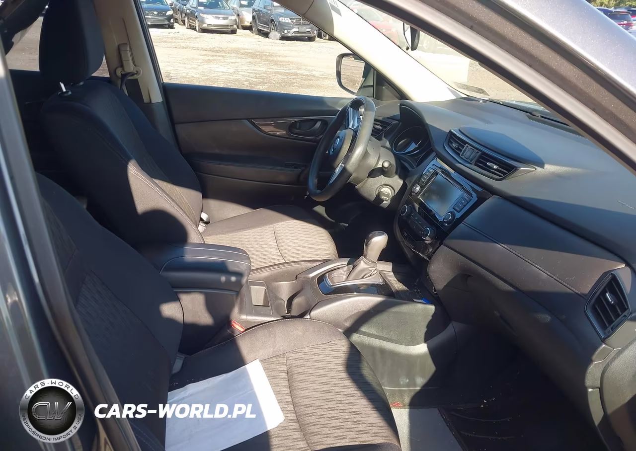 2019 Nissan Rogue S VIN:5N1AT2MV8KC808557 - 5