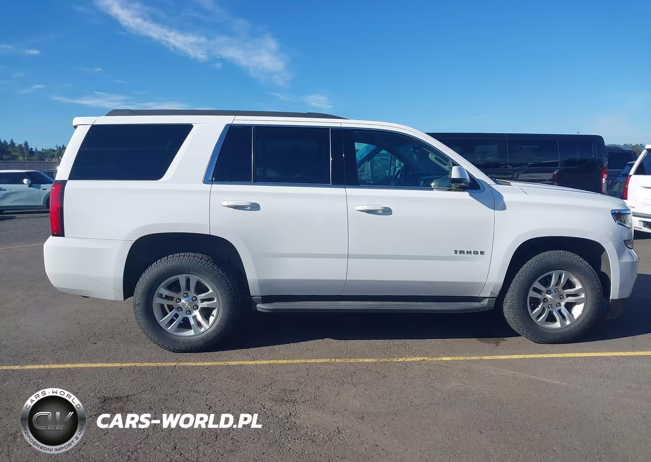2017 Chevrolet Tahoe Ls VIN:1GNSKAEC3HR329110 - 13
