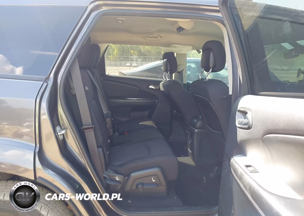 2019 Dodge Journey Se VIN:3C4PDCBB8KT799065 - 8
