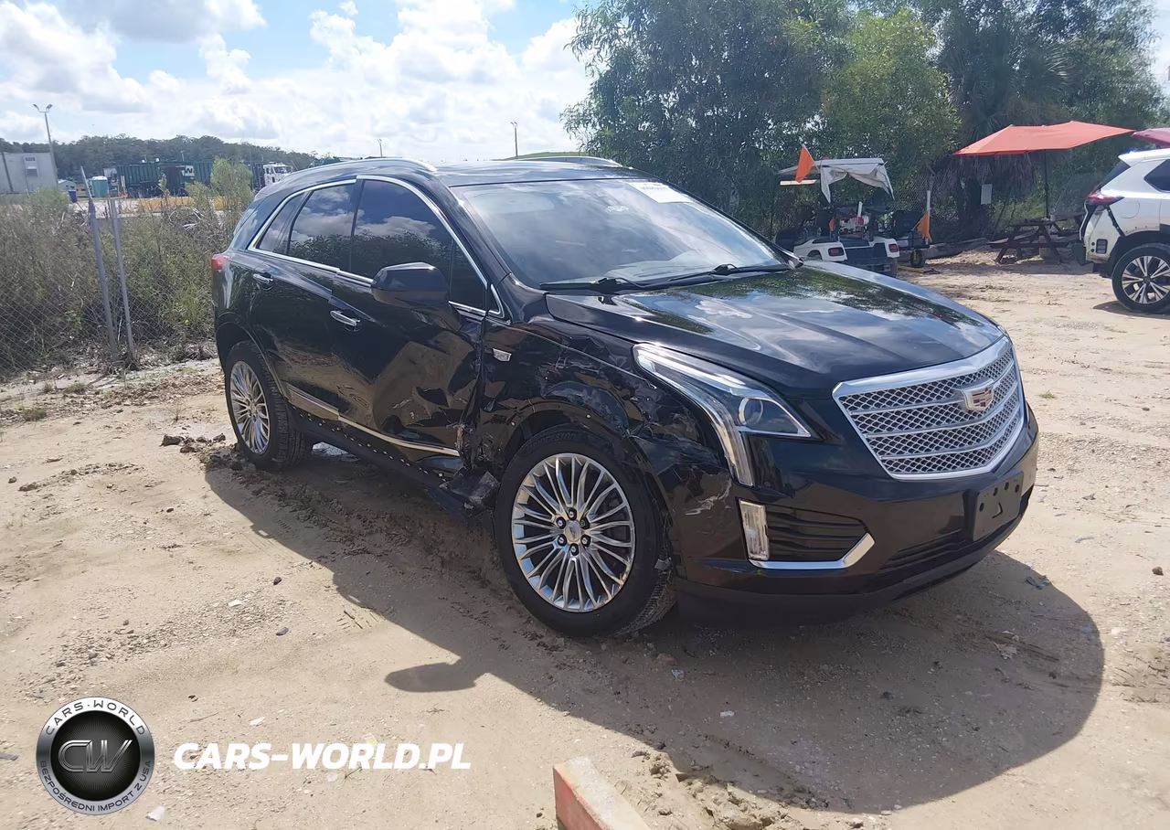 2018 Cadillac Xt5 Luxury VIN:1GYKNCRSXJZ241863 - 1