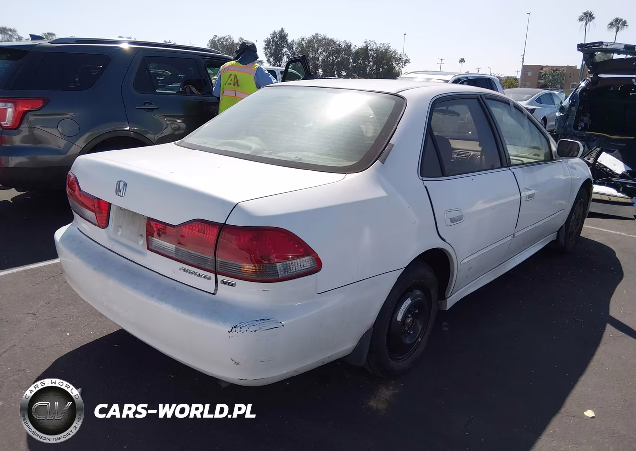 2002 Honda Accord 3.0 Ex VIN:1HGCG16572A073625 - 4