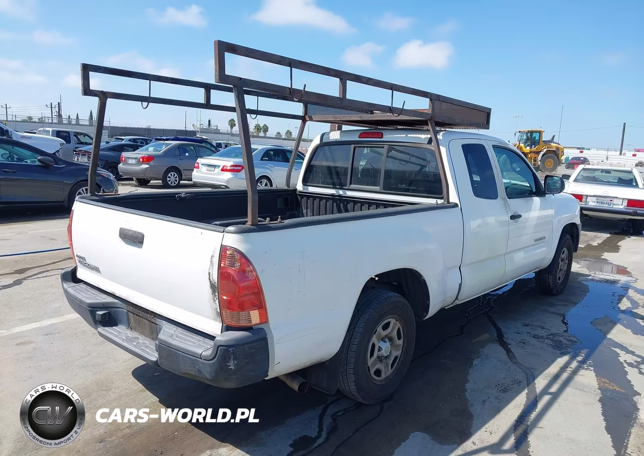 2015 Toyota Tacoma VIN:5TFTX4CN3FX059762 - 4