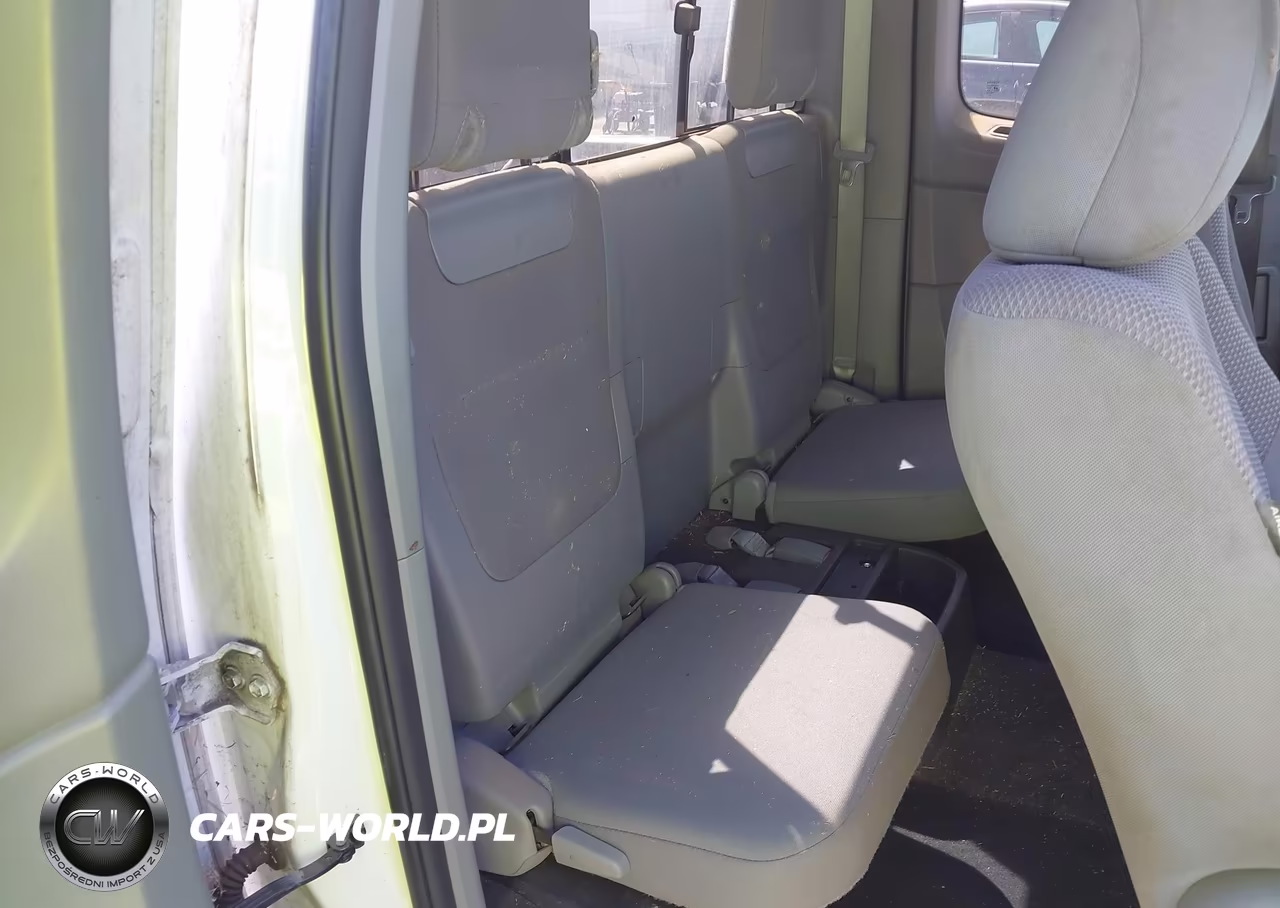 2015 Toyota Tacoma VIN:5TFTX4CN3FX059762 - 8