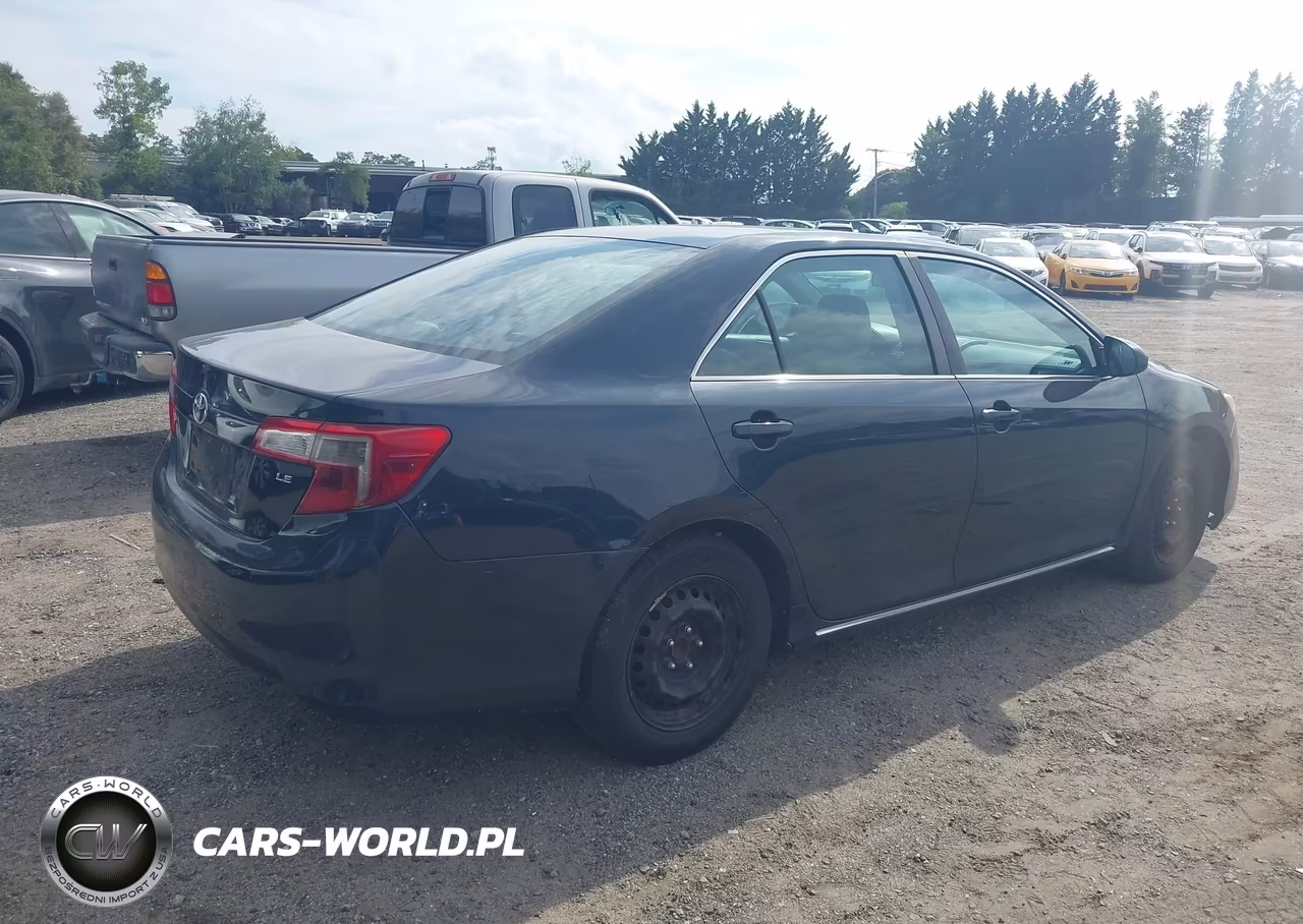 2013 Toyota Camry Le VIN:4T4BF1FKXDR275915 - 4