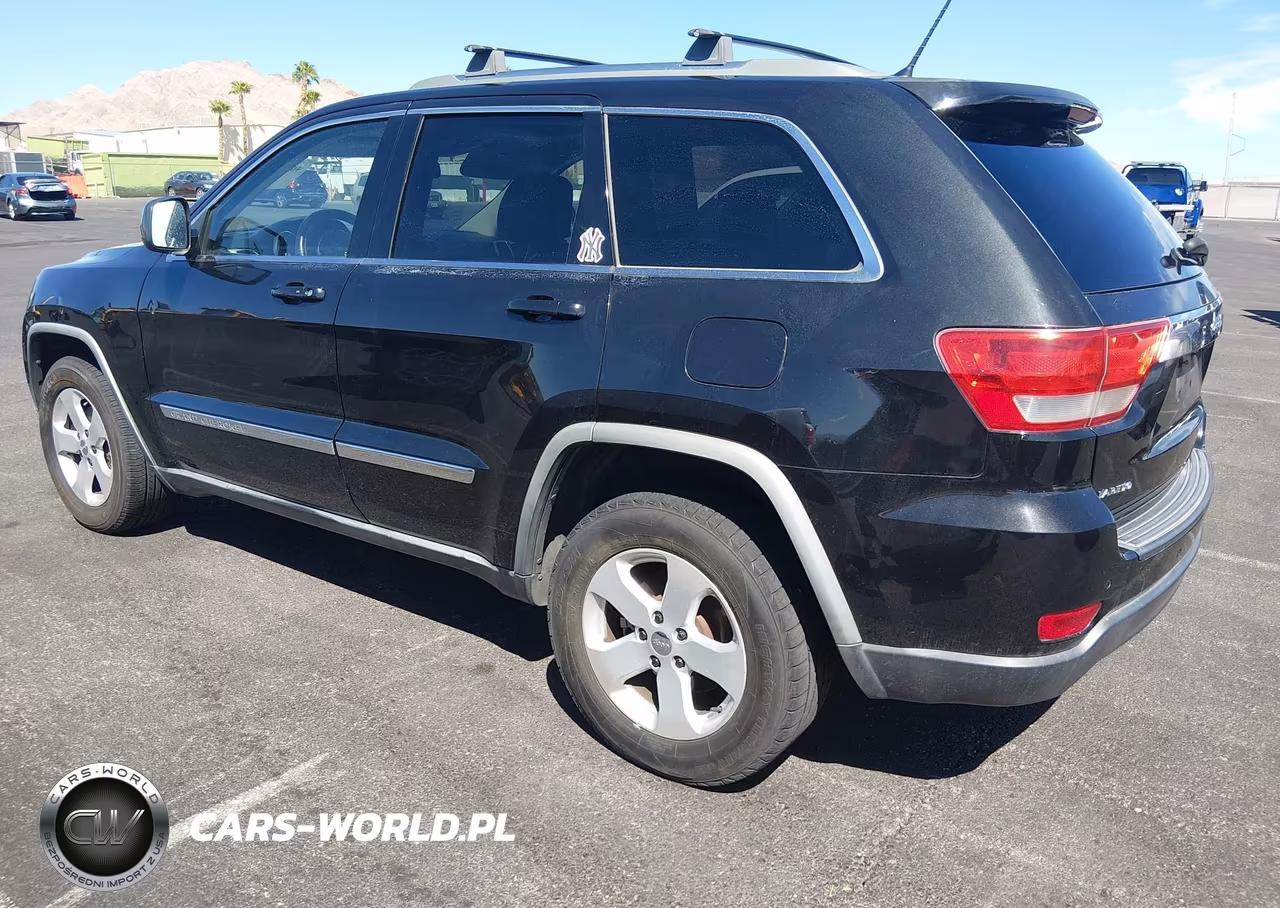 2012 Jeep Grand Cherokee Laredo VIN:1C4RJEAG6CC202048 - 3
