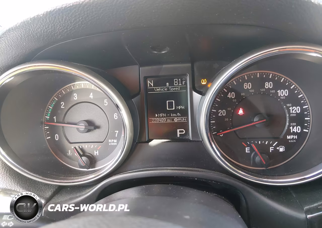 2012 Jeep Grand Cherokee Laredo VIN:1C4RJEAG6CC202048 - 7