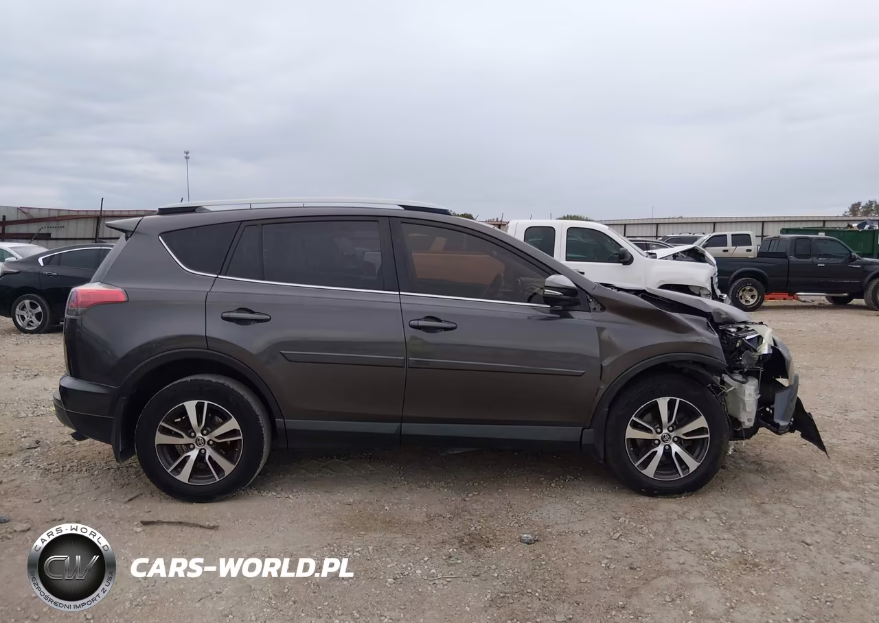 2017 Toyota Rav4 Xle VIN:JTMWFREV0HJ713312 - 13