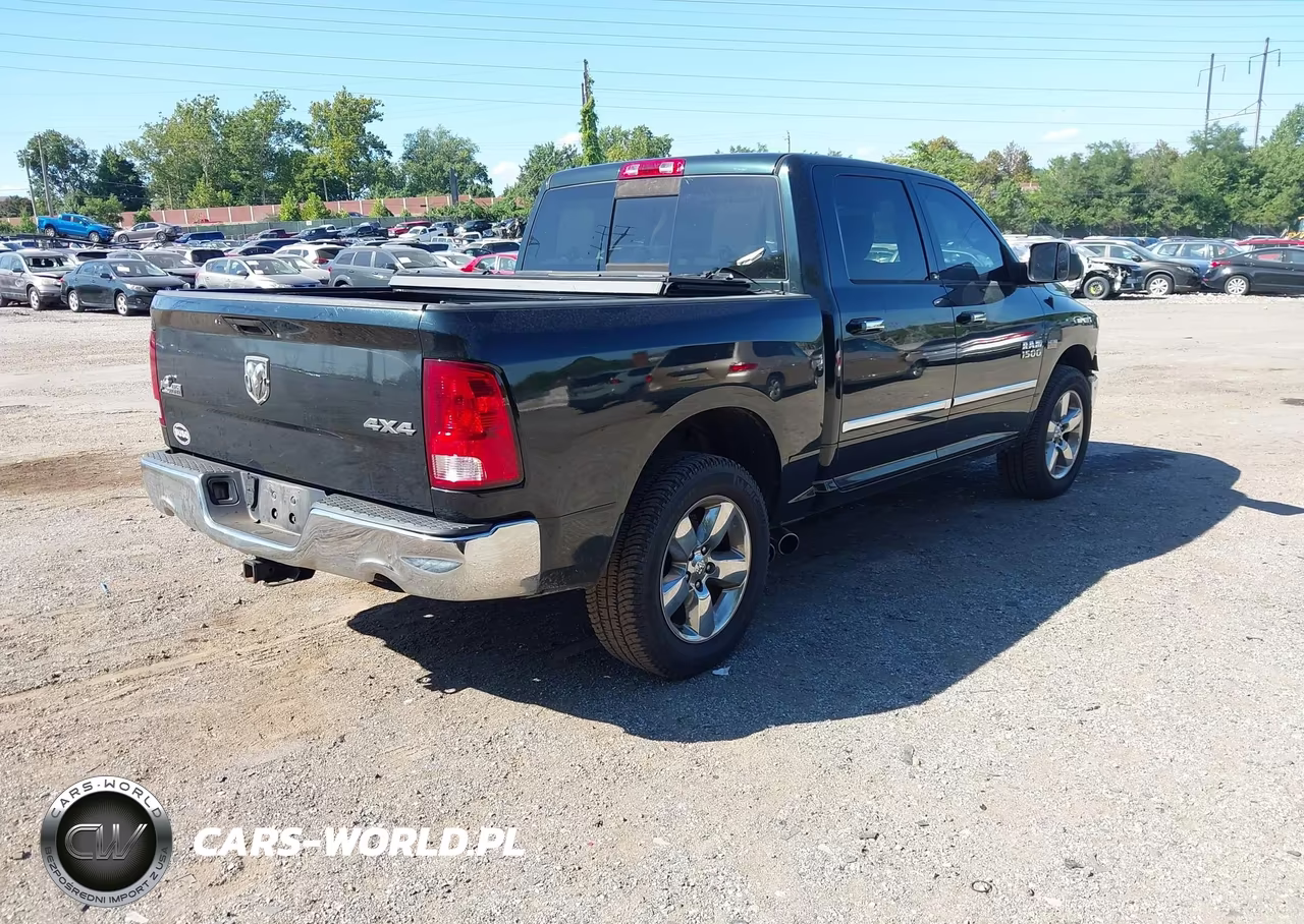 2015 Ram 1500 Big Horn VIN:3C6RR7LT7FG599339 - 4