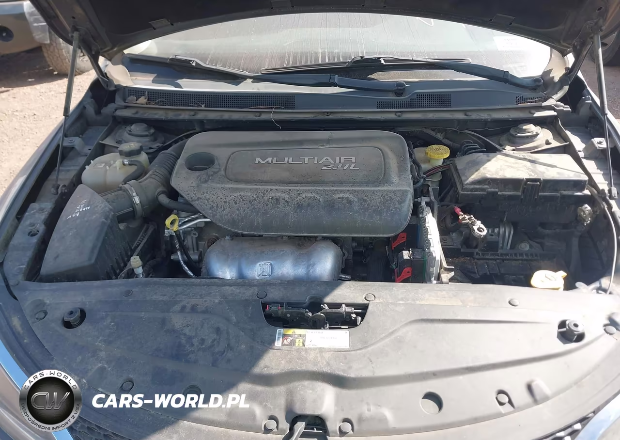 2015 Chrysler 200 C VIN:1C3CCCCB2FN545104 - 10