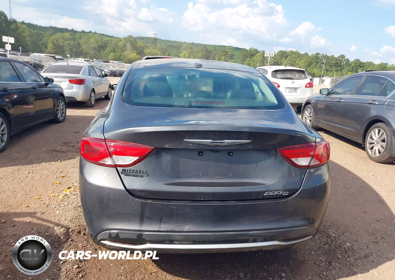 2015 Chrysler 200 C VIN:1C3CCCCB2FN545104 - 16