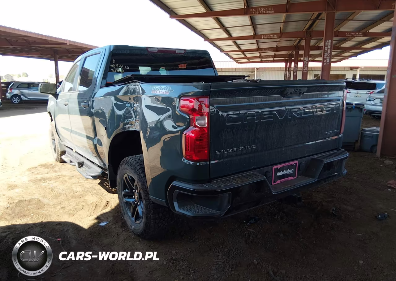 2025 Chevrolet Silverado 1500 4Wd Short Bed Custom Trail Boss VIN:3GCPKCEK3SG312039 - 3