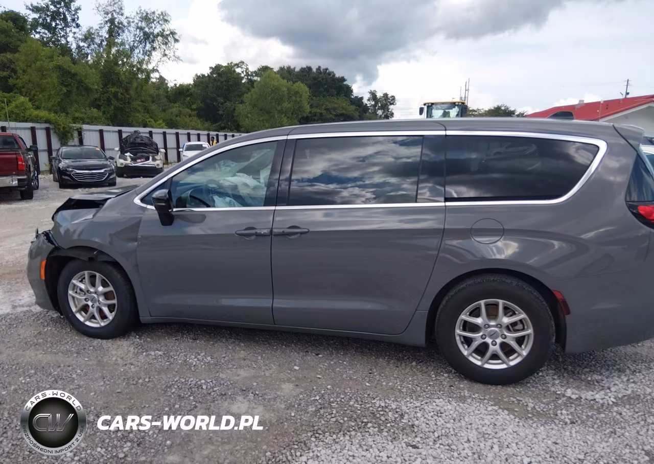 2025 Chrysler Pacifica Select VIN:2C4RC1BG4SR520841 - 14