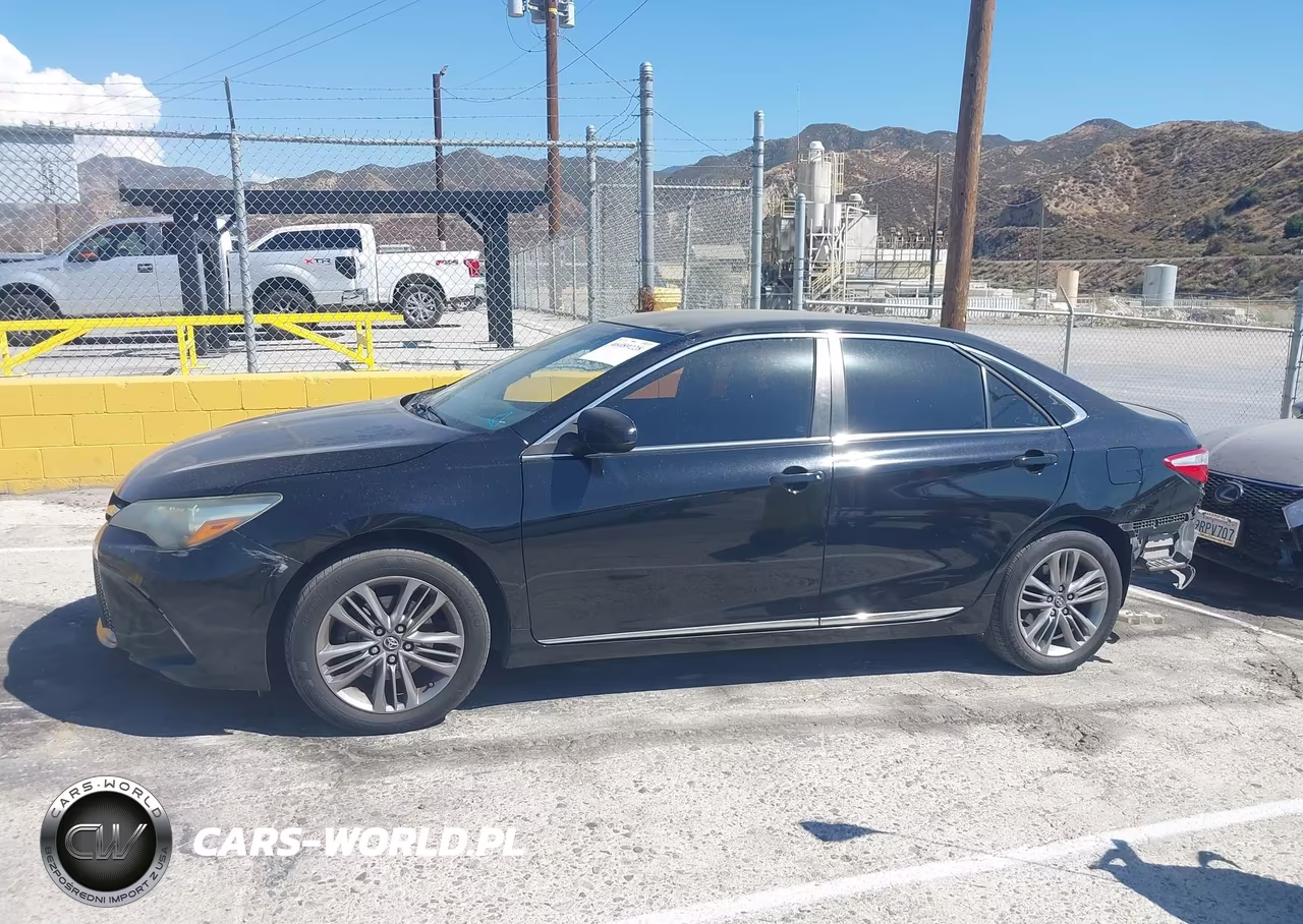 2017 Toyota Camry Se VIN:4T1BF1FK7HU807041 - 18