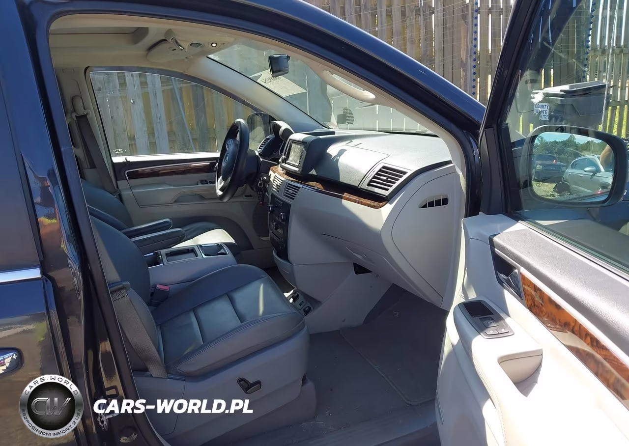 2011 Volkswagen Routan Sel Premium VIN:2V4RW6DG6BR789446 - 5